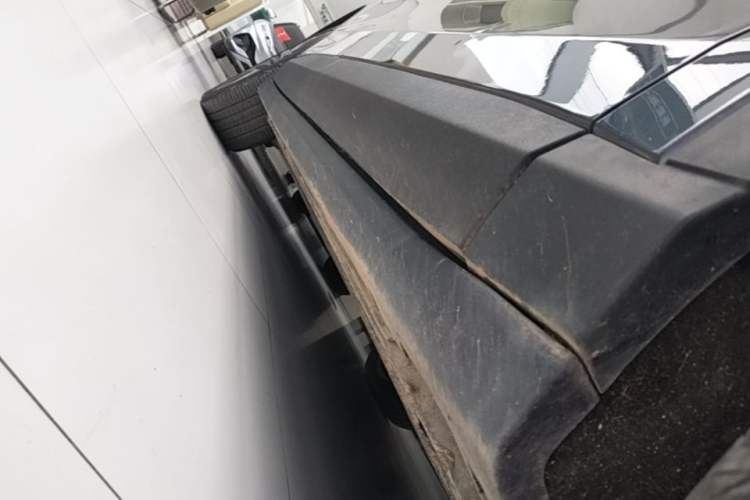 Used Leapmotor C11 2023 Pure Electric 500 Comfort Edition Right Side Sill