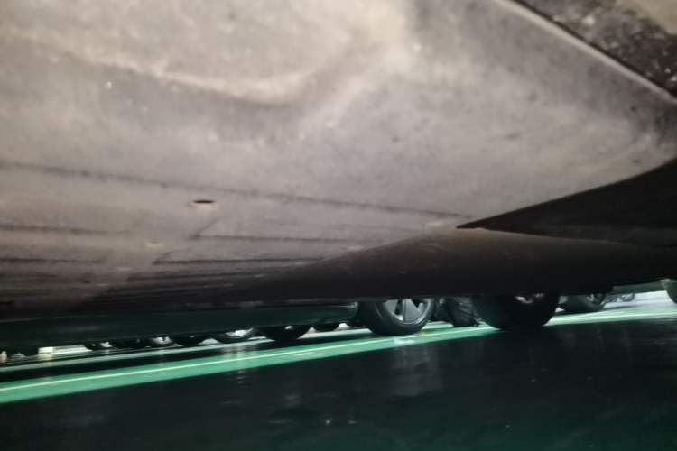 Used Leapmotor C11 2023 Range-Extended 180 Comfort Edition Right Side Sill