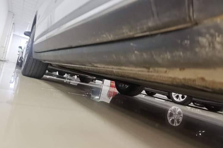 Used Leapmotor C11 2023 Range-Extended 300 Smart Enjoyment Edition Right Side Sill