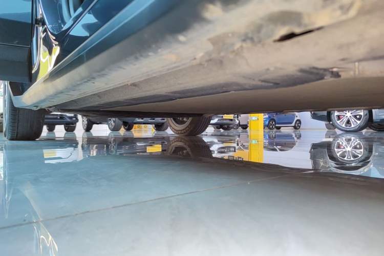Used Leapmotor C11 2023 Range-Extended 180 Comfort Edition Right Side Sill