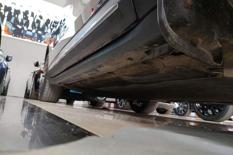 Used Leapmotor C11 2023 Range-Extended 285 Smart Enjoyment Edition Right Side Sill
