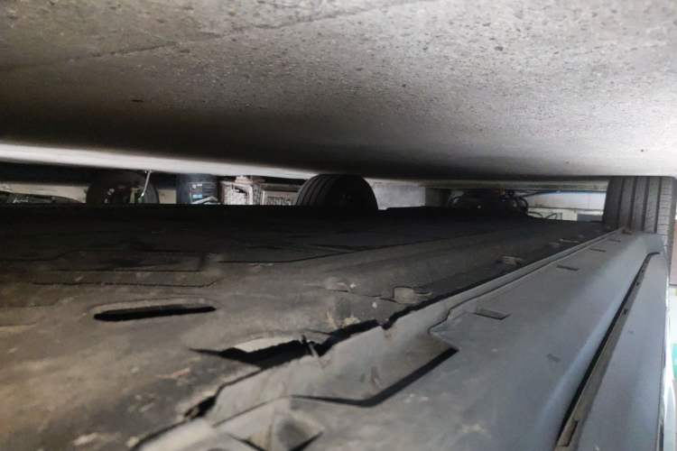 Used Leapmotor C11 2023 Pure Electric 580 All-Wheel-Drive Performance Edition Right Side Sill