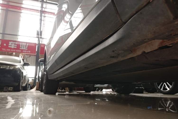 Used Leapmotor C11 2023 Range-Extended 180 Comfort Edition Right Side Sill