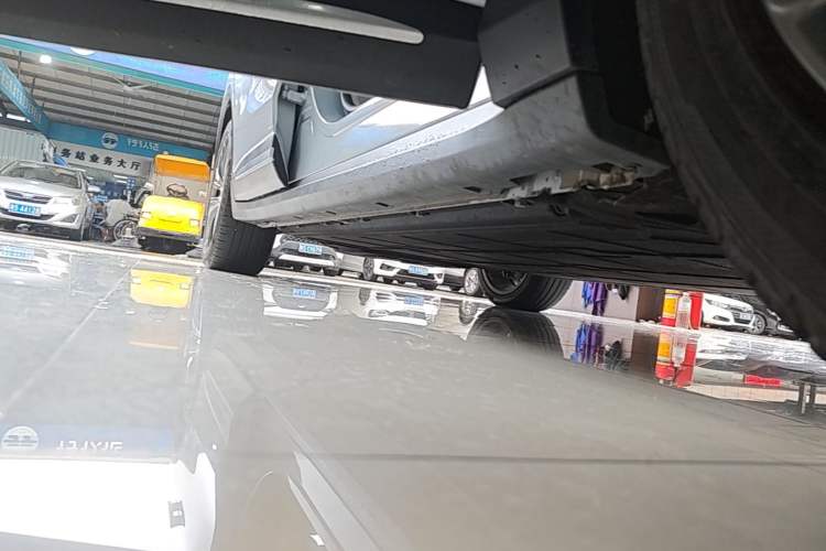 Used Leapmotor C11 2023 Pure Electric 500 Smart Edition Right Side Sill