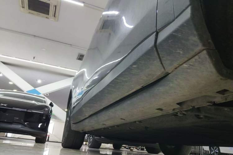 Used Leapmotor C11 2023 Pure Electric 500 Comfort Edition Right Side Sill