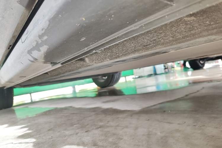 Used Leapmotor C11 2023 Range-Extended 180 Comfort Edition Right Side Sill