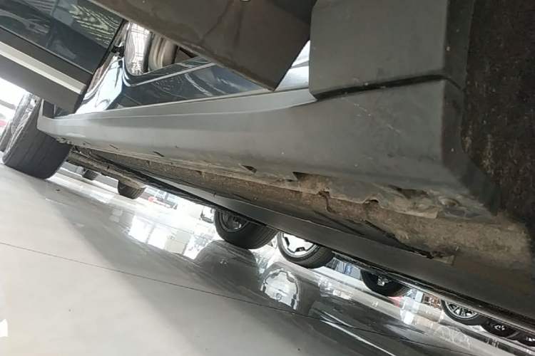 Used Leapmotor C11 2023 Range-Extended 300 Smart Enjoyment Edition Right Side Sill