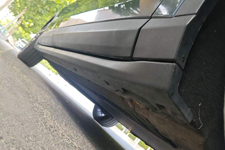 Used Leapmotor C11 2023 Extended-Range 285 Comfort Edition Right Side Sill