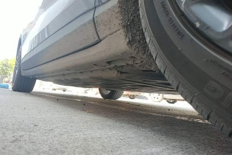 Used Leapmotor C11 2023 Pure Electric 500 Comfort Edition Right Side Sill
