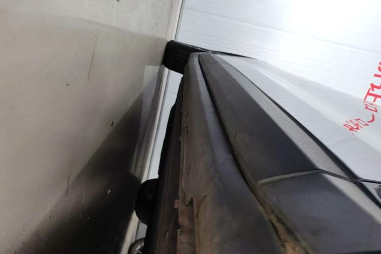 Used Leapmotor C11 2023 Pure Electric 500 Comfort Edition Right Side Sill