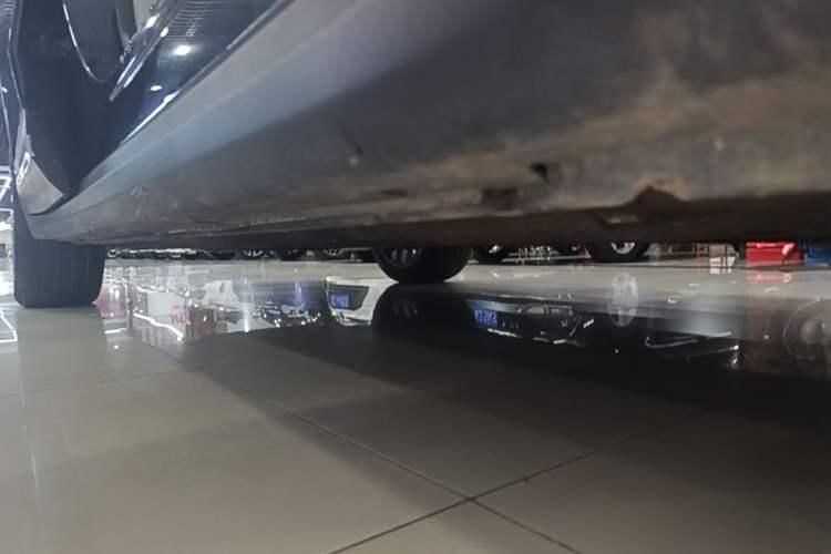 Used Leapmotor C11 2023 Pure Electric 500 Smart Edition Right Side Sill