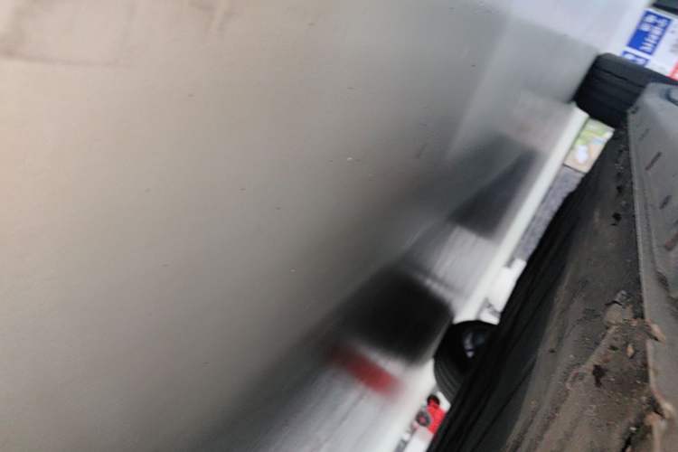 Used Leapmotor C11 2023 Pure Electric 500 Comfort Edition Right Side Sill