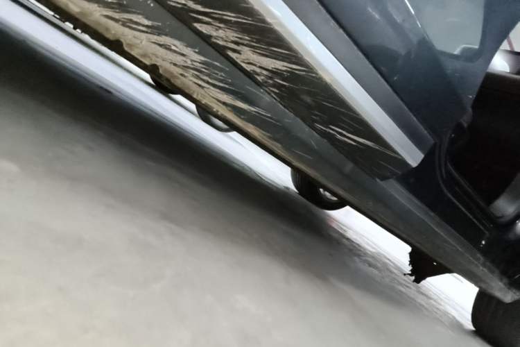Used Leapmotor C11 2023 Pure Electric 650 ZhiXiang Edition Right Side Sill