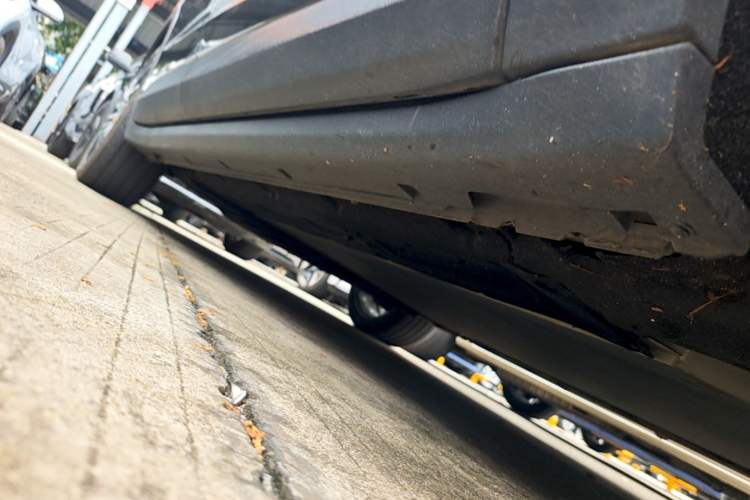 Used Leapmotor C11 2023 Extended-Range 285 Comfort Edition Right Side Sill