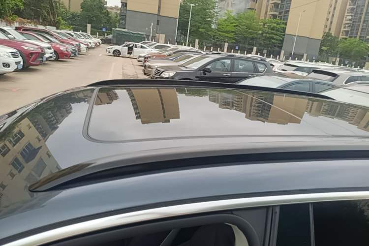 Used Leapmotor C11 2023 Range-Extended 285 Smart Enjoyment Edition Roof