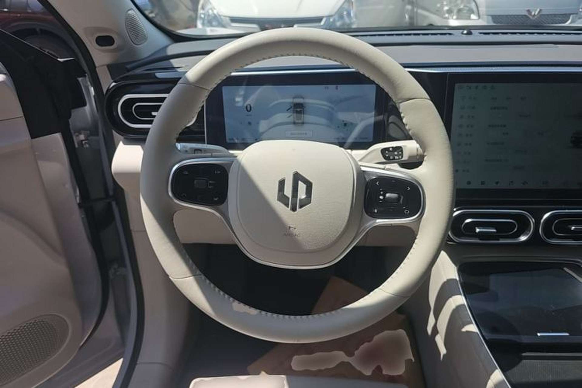 Used Leapmotor C11 2023 Range-Extended 180 Comfort Edition Steering Wheel
