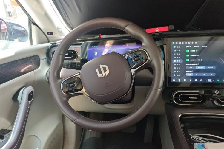 Used Leapmotor C11 2023 Range-Extended 300 Smart Enjoyment Edition Steering Wheel