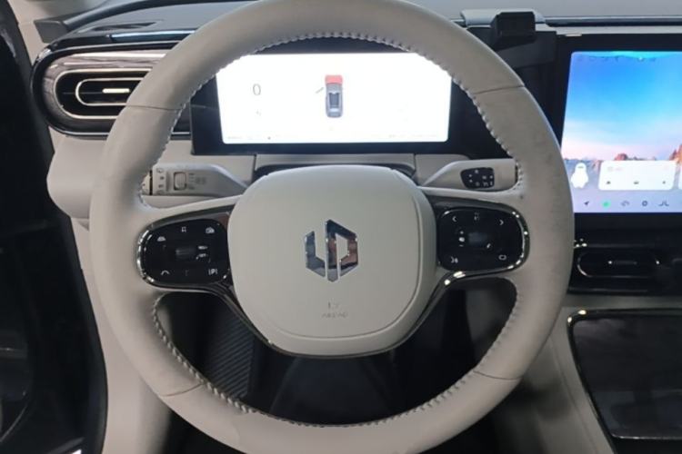 Used Leapmotor C11 2023 Range-Extended 285 Smart Enjoyment Edition Steering Wheel