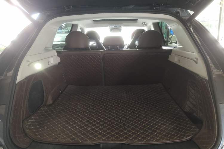 Used Leapmotor C11 2023 Extended-Range 285 Comfort Edition Trunk