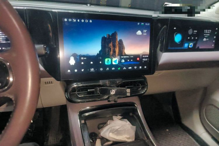Used Leapmotor C11 2023 Range-Extended 285 Smart Enjoyment Edition Audio And AC Panel