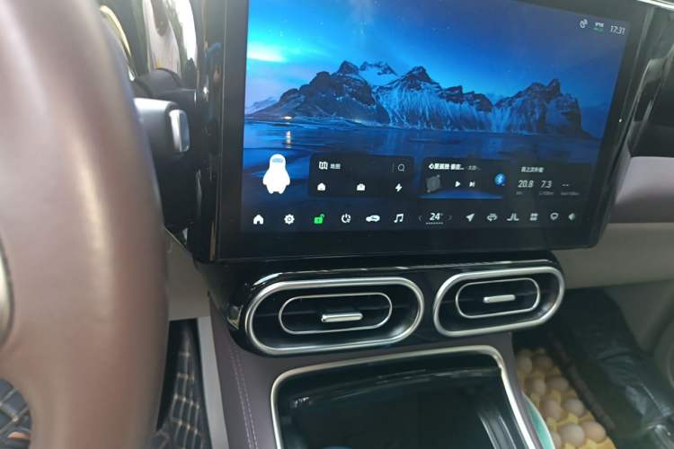 Used Leapmotor C11 2023 Range-Extended 180 Comfort Edition Audio And AC Panel