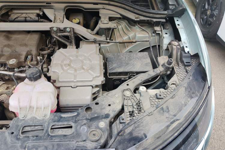 Used Leapmotor C11 2023 Range-Extended 180 Comfort Edition Engine Bay Left