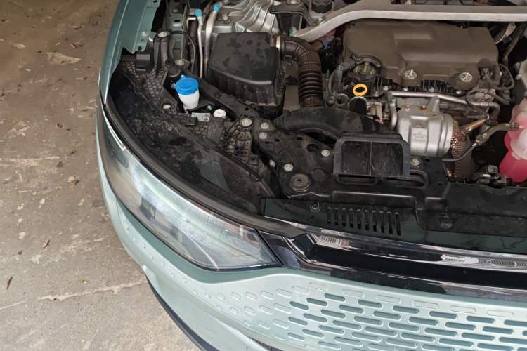 Used Leapmotor C11 2023 Extended-Range 285 Comfort Edition Engine Bay Right
