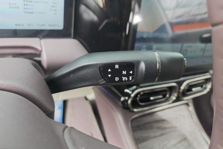 Used Leapmotor C11 2023 Range-Extended 285 Smart Enjoyment Edition Gear Lever