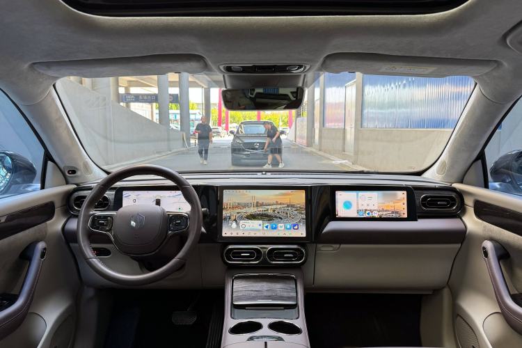 Used Leapmotor C11 2023 Range-Extended 285 Smart Enjoyment Edition Interior 2
