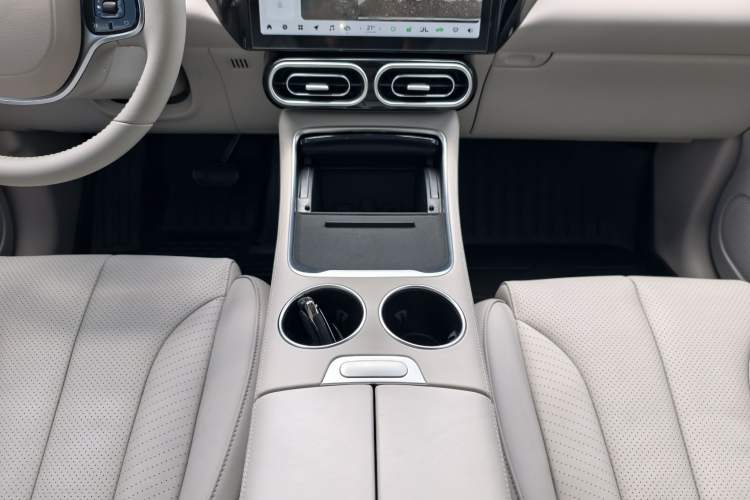 Used Leapmotor C11 2023 Extended-Range 285 Comfort Edition Interior 7