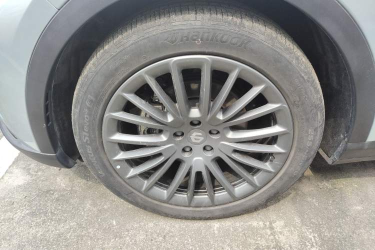 Used Leapmotor C11 2023 Extended-Range 285 Comfort Edition Left Front Wheel Hub
