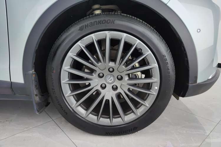 Used Leapmotor C11 2023 Range-Extended 285 Smart Enjoyment Edition Left Front Wheel Hub