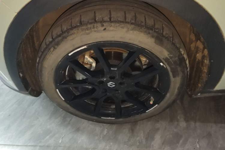 Used Leapmotor C11 2023 Range-Extended 180 Comfort Edition Left Front Wheel Hub