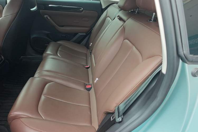 Used Leapmotor C11 2023 Extended-Range 285 Comfort Edition Left Rear Seat