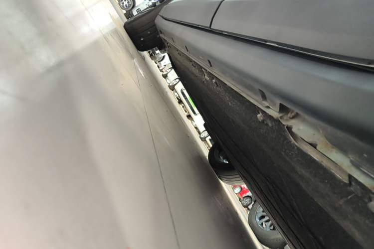 Used Leapmotor C11 2023 Pure Electric 500 Comfort Edition Left Side Sill
