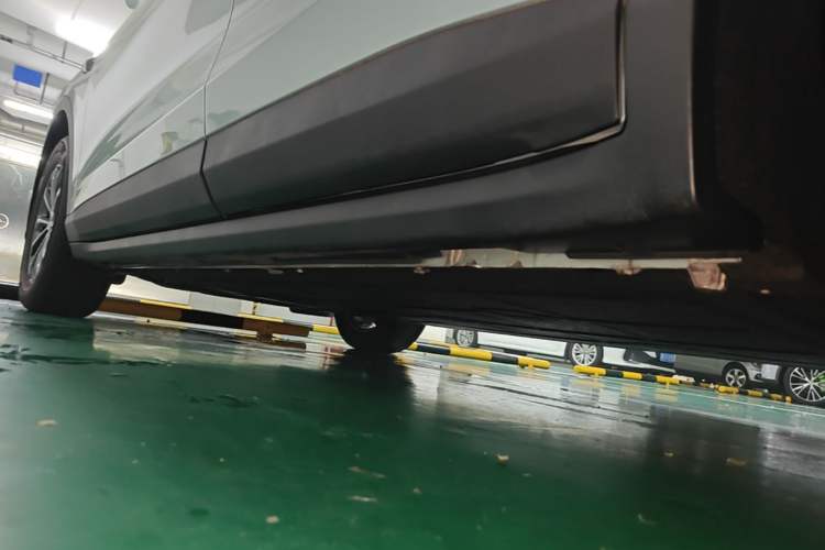 Used Leapmotor C11 2023 Pure Electric 500 Comfort Edition Left Side Sill