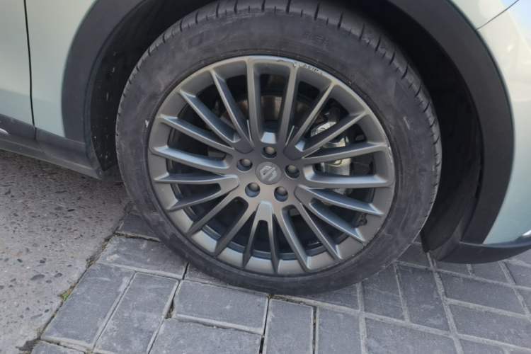Used Leapmotor C11 2023 Range-Extended 285 Smart Enjoyment Edition Right Front Wheel Hub
