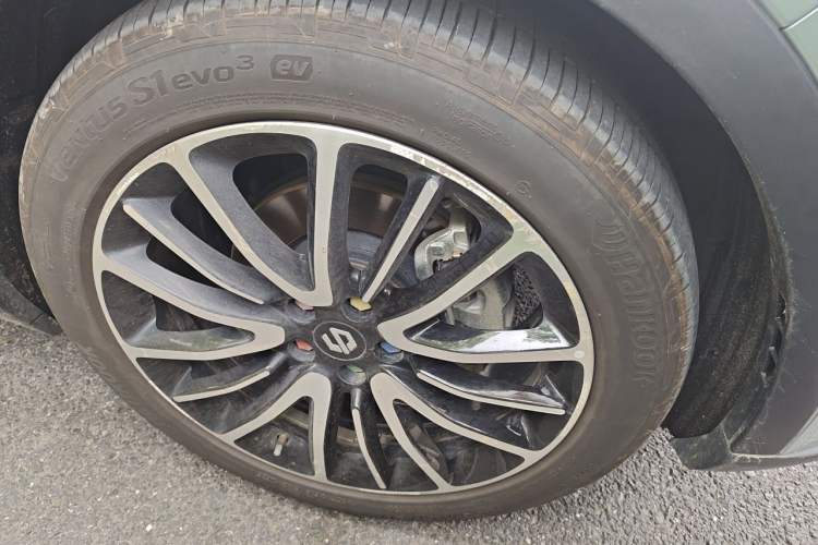Used Leapmotor C11 2023 Range-Extended 285 Smart Enjoyment Edition Right Front Wheel Hub