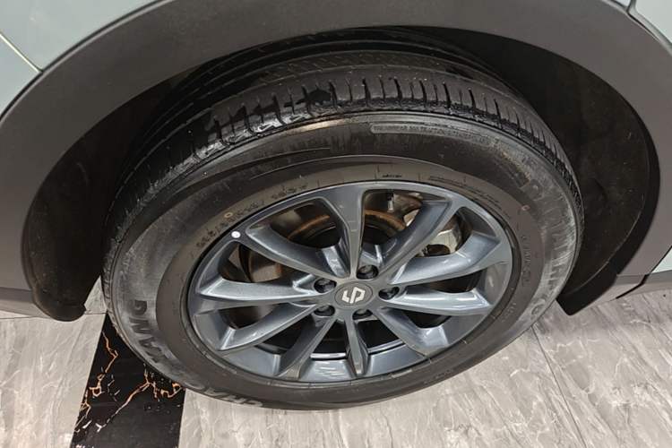 Used Leapmotor C11 2023 Extended-Range 285 Comfort Edition Right Rear Wheel Hub
