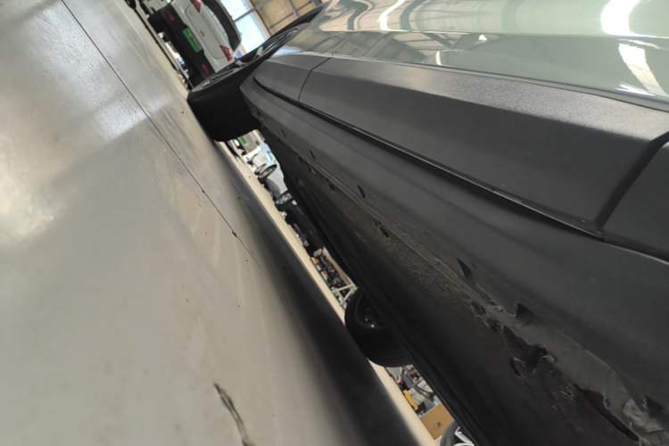 Used Leapmotor C11 2023 Pure Electric 500 Comfort Edition Right Side Sill
