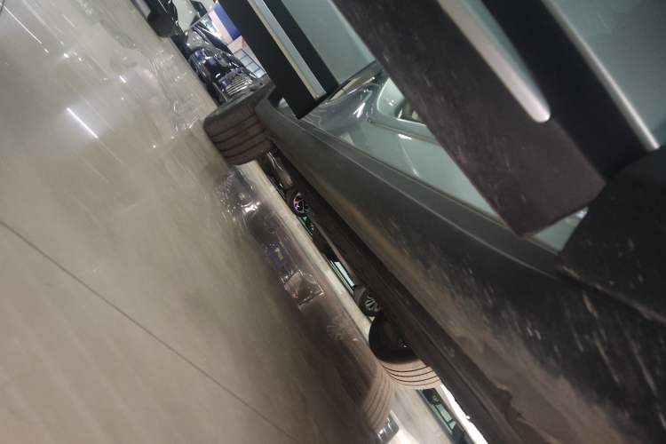 Used Leapmotor C11 2023 Range-Extended 285 Smart Enjoyment Edition Right Side Sill