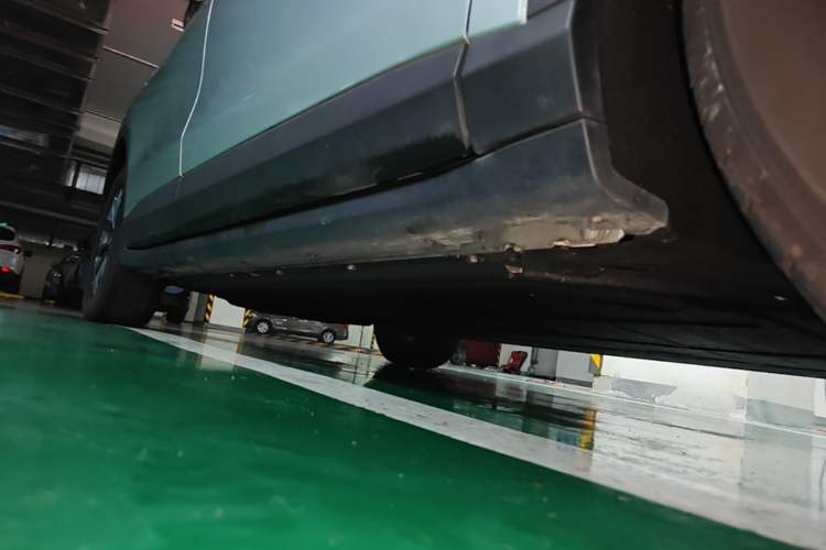 Used Leapmotor C11 2023 Pure Electric 500 Comfort Edition Right Side Sill