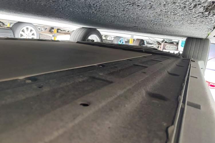 Used Leapmotor C11 2023 Extended-Range 285 Comfort Edition Right Side Sill