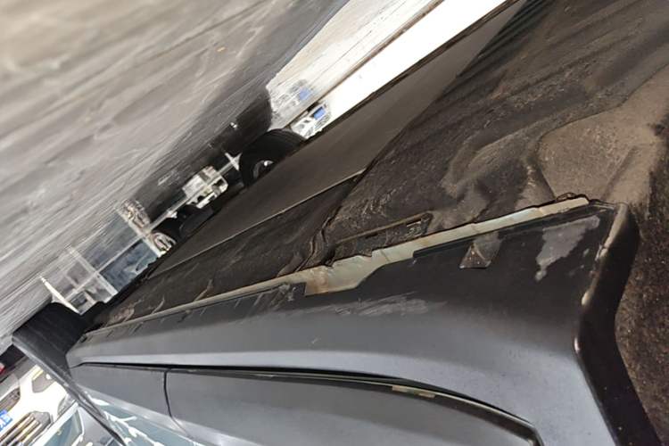 Used Leapmotor C11 2023 Extended-Range 285 Comfort Edition Right Side Sill