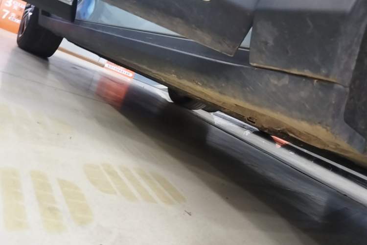 Used Leapmotor C11 2023 Pure Electric 500 Smart Edition Right Side Sill