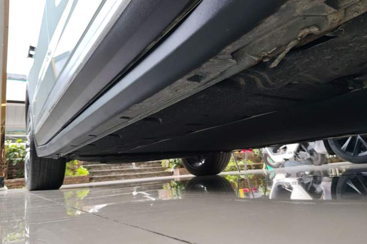 Used Leapmotor C11 2023 Range-Extended 285 Smart Enjoyment Edition Right Side Sill