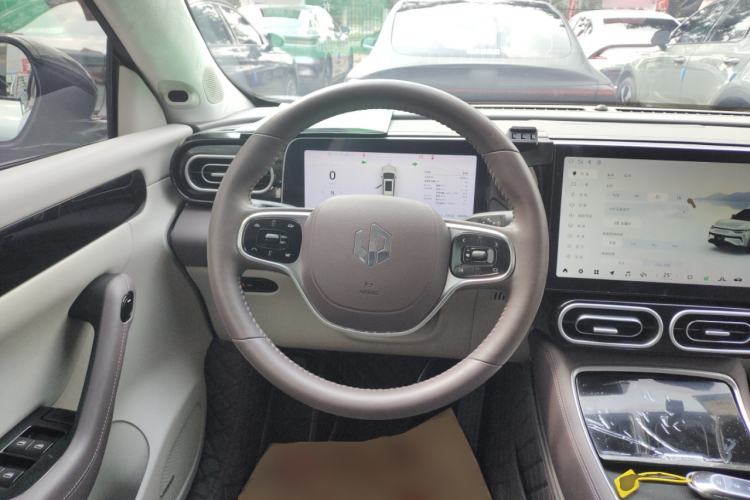Used Leapmotor C11 2023 Extended-Range 285 Comfort Edition Steering Wheel