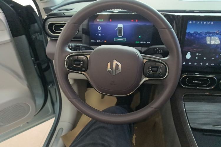 Used Leapmotor C11 2023 Pure Electric 500 Smart Edition Steering Wheel