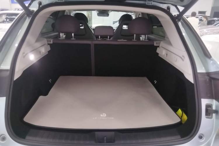 Used Leapmotor C11 2023 Pure Electric 500 Smart Edition Trunk
