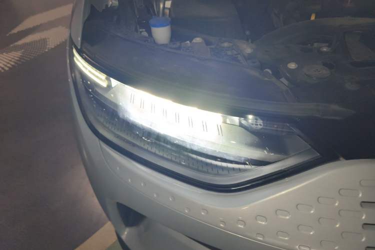 Used Leapmotor C11 2023 Extended-Range 285 Comfort Edition Right Front Headlight